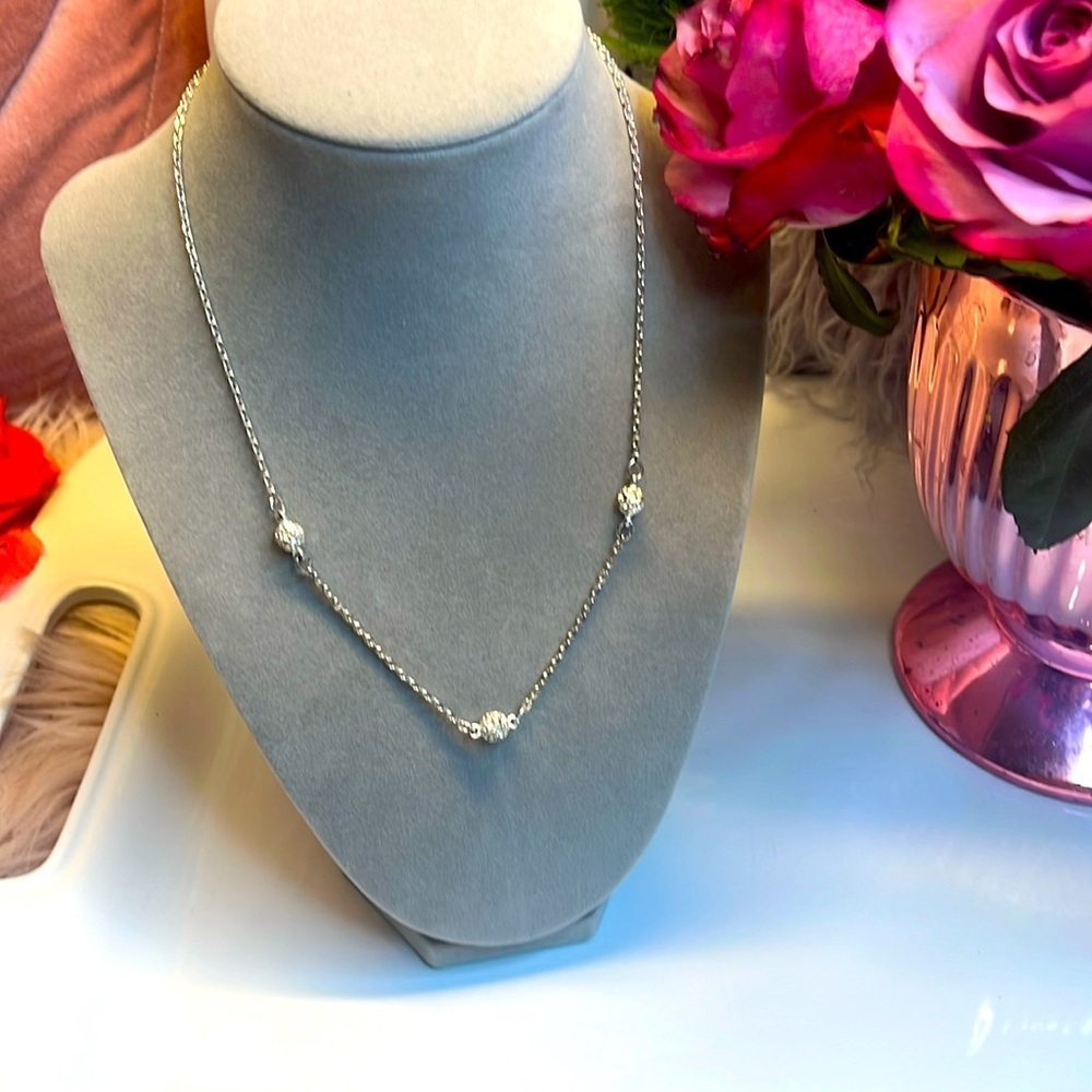 SWAROVSKI 🦢 CRYSTAL CLUSTER BALL VINTAHE NECKLACE